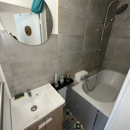 Duplex Havrais - F2 Refait A Neuf - Calme *