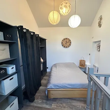 Duplex Havrais - F2 Refait A Neuf - Calme